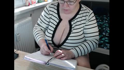 Snapshot of sweetboobs85h chatting on 04-08-26, 07:52 Sweetboobs85h online show from 04-08-26, 07:52