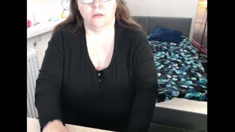 Snapshot of sweetboobs85h chatting on 04-11-26, 08:40 Sweetboobs85h online show from 04-11-26, 08:40