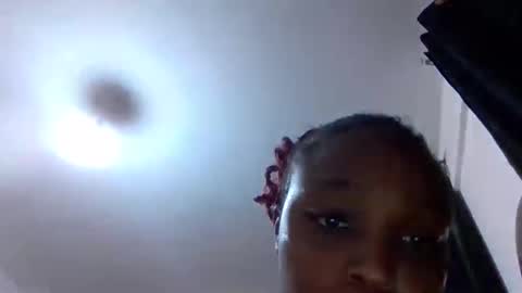 sweetbrwntit online show from 10-28-25, 08:07