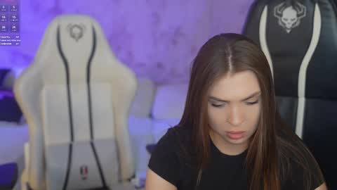 Amelia online show from 10-15-25, 10:37