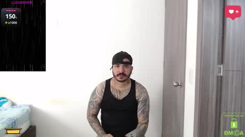 Snapshot of sweetdesires_ chatting on 02-18-26, 02:13 online show from 02-18-26, 02:13