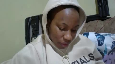 sweetdiva2012 online show from 10-10-25, 08:08