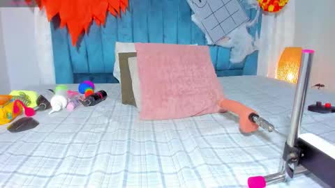 Mia online show from 10-28-25, 11:47