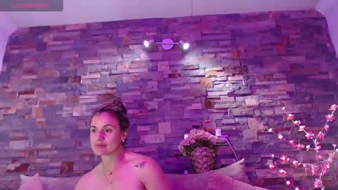 Snapshot of sweetfantasyy69 chatting on 12-04-24, 05:16 sweef online show from 12-04-24, 05:16