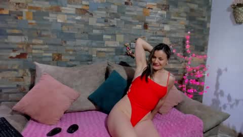 Snapshot of sweetfantasyy69 chatting on 02-03-25, 09:07 sweef online show from 02-03-25, 09:07