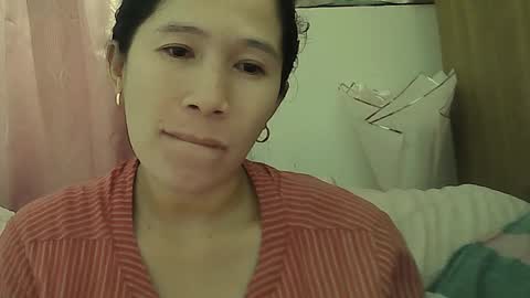 Snapshot of sweetfilipinawet chatting on 12-01-25, 04:45 Stacy online show from 12-01-25, 04:45