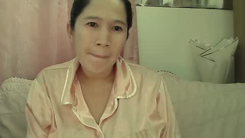 Snapshot of sweetfilipinawet chatting on 12-03-25, 03:32 Stacy online show from 12-03-25, 03:32