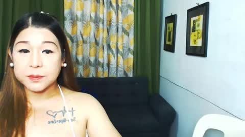 Snapshot of sweetflavor4uxxx chatting on 12-19-24, 05:07 GoddessAira4uTS online show from 12-19-24, 05:07