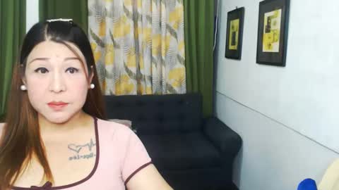 Snapshot of sweetflavor4uxxx chatting on 01-03-25, 01:14 GoddessAira4uTS online show from 01-03-25, 01:14