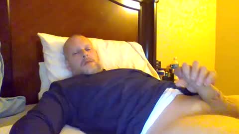 Snapshot of sweetg233 chatting on 01-26-25, 08:03 sweetg233 online show from 01-26-25, 08:03
