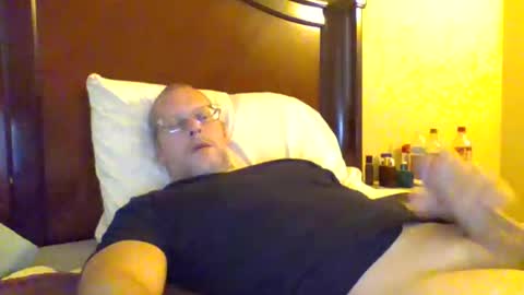 sweetg233 online show from 10-15-25, 04:40