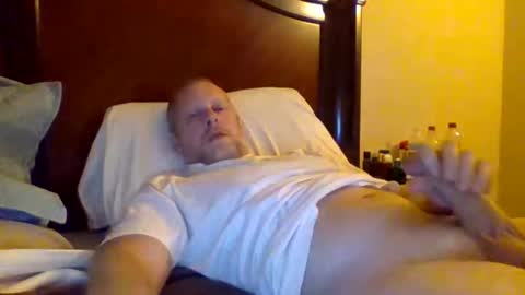 sweetg233 online show from 10-19-25, 06:03