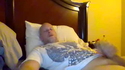 sweetg233 online show from 10-31-25, 07:04