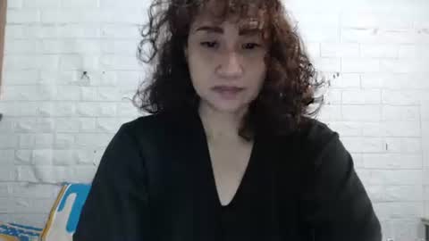 Snapshot of sweetgemini23 chatting on 10-10-25, 12:53 Jean online show from 10-10-25, 12:53