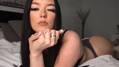 Gracie  online show from 12-02-25, 04:07