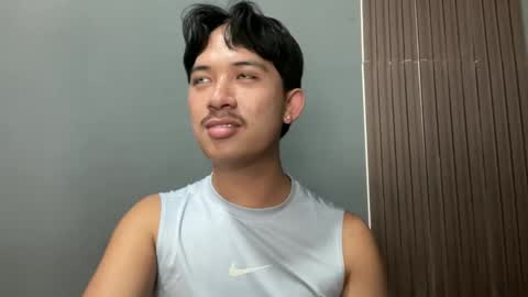 Snapshot of sweetguy102103 chatting on 02-03-26, 06:51 khrayan online show from 02-03-26, 06:51