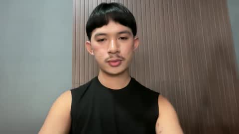 Snapshot of sweetguy102103 chatting on 03-02-26, 07:15 khrayan online show from 03-02-26, 07:15