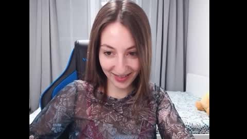 Snapshot of sweetheart_77 chatting on 12-10-24, 11:51 Emma online show from 12-10-24, 11:51