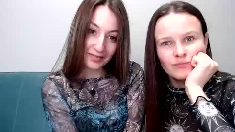 Snapshot of sweetheart_77 chatting on 01-24-25, 11:12 Emma online show from 01-24-25, 11:12
