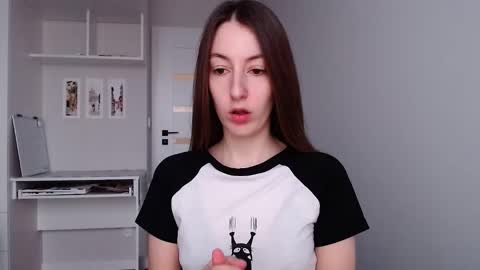 Emma  online show from 11-26-25, 09:43