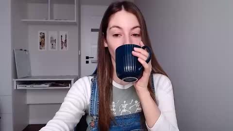 Emma  online show from 12-03-25, 08:56