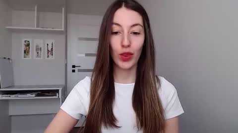 Emma  online show from 12-18-25, 10:10