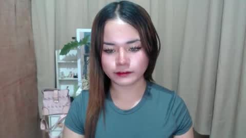 Snapshot of sweethotlove_xoxo chatting on 09-30-25, 02:27 sweethotlove_xoxo online show from 09-30-25, 02:27