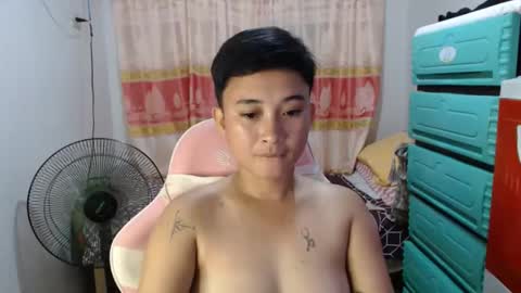 Snapshot of sweeti_marie chatting on 10-22-25, 02:06 sweeti_marie online show from 10-22-25, 02:06