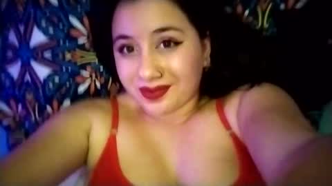 Snapshot of sweetie__annie chatting on 02-10-25, 05:14 Ana Mara i cant Make noise My family is here online show from 02-10-25, 05:14