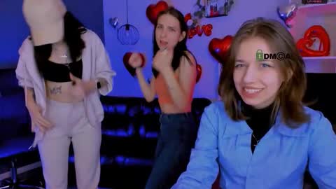 Chloe online show from 03-02-26, 09:49