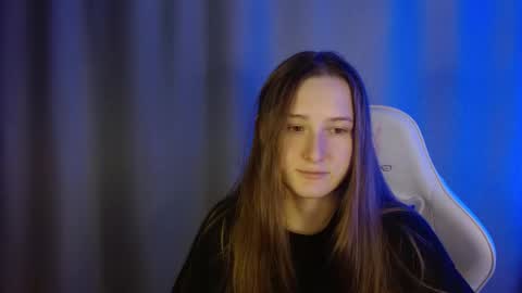 Snapshot of sweetie_lover chatting on 11-01-25, 09:39 Annie online show from 11-01-25, 09:39