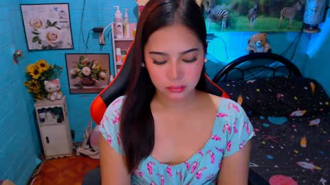 Nicole online show from 01-23-25, 06:14