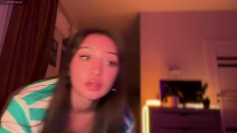 Snapshot of sweetiesoul chatting on 04-06-26, 06:53 sweetiesoul online show from 04-06-26, 06:53