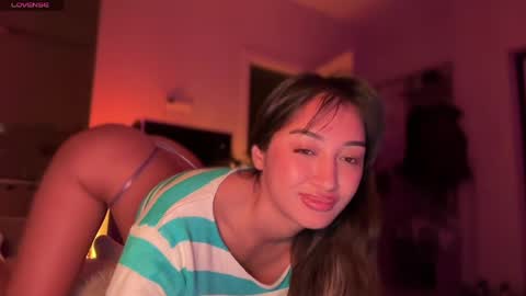 Snapshot of sweetiesoul chatting on 04-12-26, 05:07 sweetiesoul online show from 04-12-26, 05:07