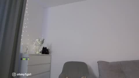SweetKira1 online show from 12-24-24, 12:33
