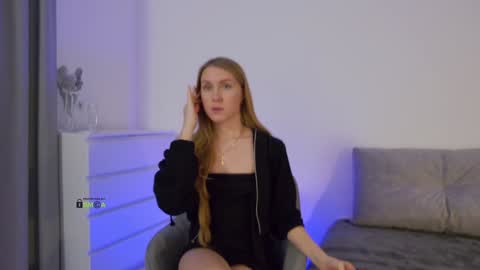 SweetKira1 online show from 02-03-25, 07:21