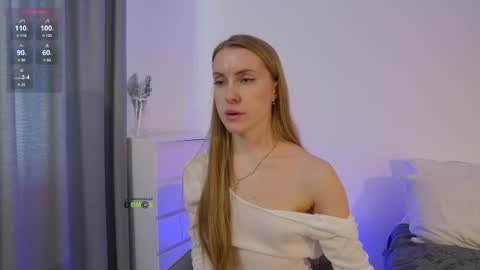 SweetKira1 online show from 02-11-25, 01:09