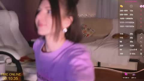 Kira online show from 03-01-25, 10:21