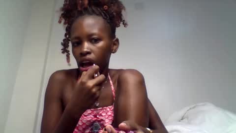 Snapshot of sweetkola1 chatting on 11-02-25, 08:06 sweetkola online show from 11-02-25, 08:06