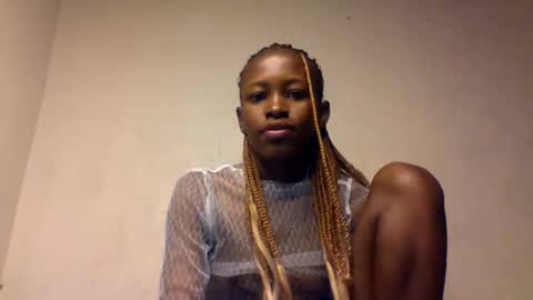 Snapshot of sweetkola1 chatting on 11-25-25, 04:12 sweetkola online show from 11-25-25, 04:12