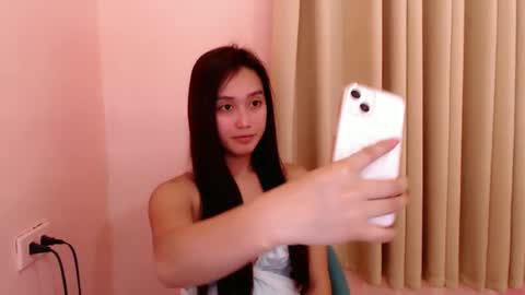 Leah online show from 12-08-24, 05:39
