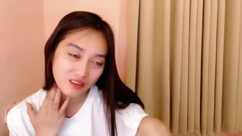 Leah online show from 12-15-24, 01:13