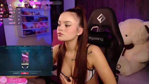 Snapshot of sweetlee_1 chatting on 01-18-25, 12:35    online show from 01-18-25, 12:35