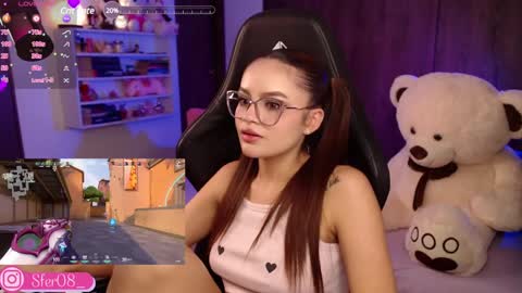 Snapshot of sweetlee_1 chatting on 01-19-25, 04:12    online show from 01-19-25, 04:12