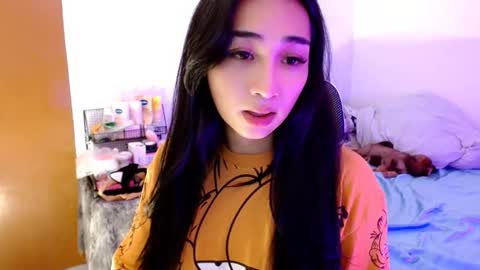 Snapshot of sweetlilly_18 chatting on 11-02-25, 02:19 Lilly online show from 11-02-25, 02:19