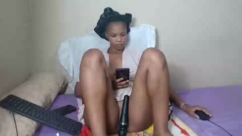 sweetlipss_ online show from 11-14-25, 09:02