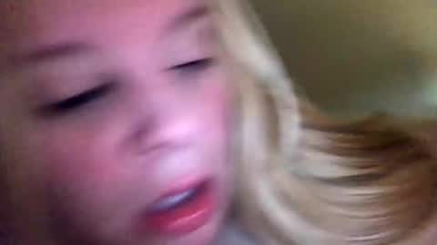 Snapshot of sweetlisa92 chatting on 12-29-24, 05:44 Lisa online show from 12-29-24, 05:44