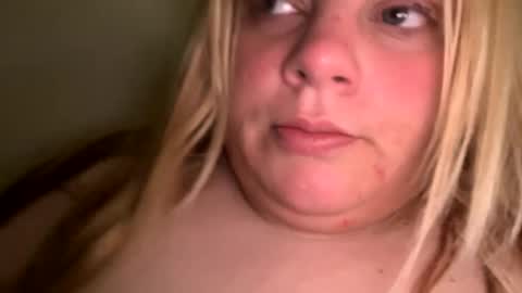 Snapshot of sweetlisa92 chatting on 02-28-25, 04:20 Lisa online show from 02-28-25, 04:20