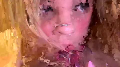 Snapshot of sweetlisa92 chatting on 03-10-25, 10:34 Lisa online show from 03-10-25, 10:34