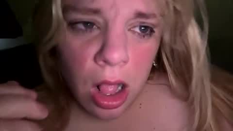 Snapshot of sweetlisa92 chatting on 11-23-25, 12:49 Lisa online show from 11-23-25, 12:49